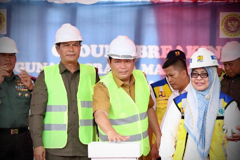 Bupati Minahasa, Jemmy Kumendong Hadiri Launching Ground Breaking Pembangunan AMN Manado