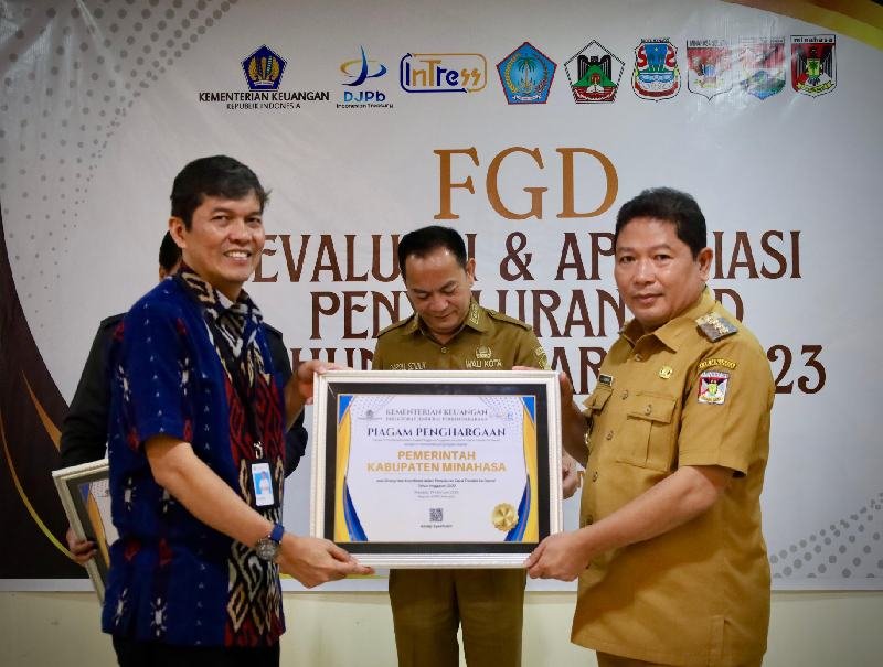 Pemerintah Kabupaten Minahasa Kembali Raih Dua Penghargaan