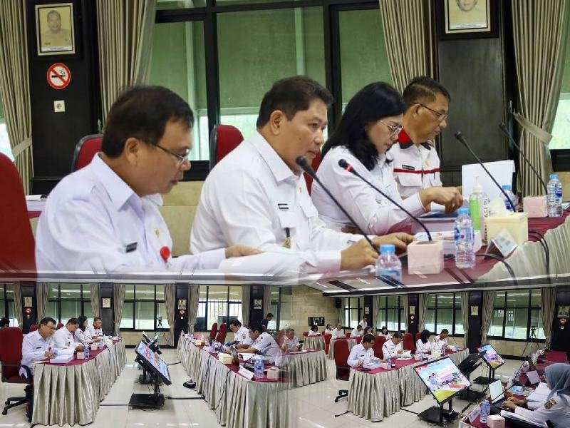 Penjabat Bupati Minahasa Pimpin Evaluasi Kinerja Kepala Daerah Triwulan IV